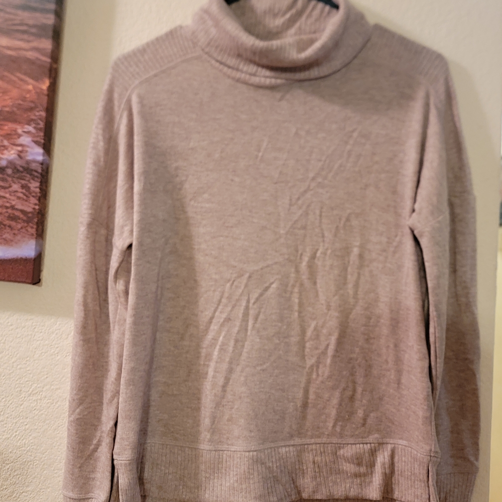 Simply Vera Vera Wang Taupe Turtleneck Sweater